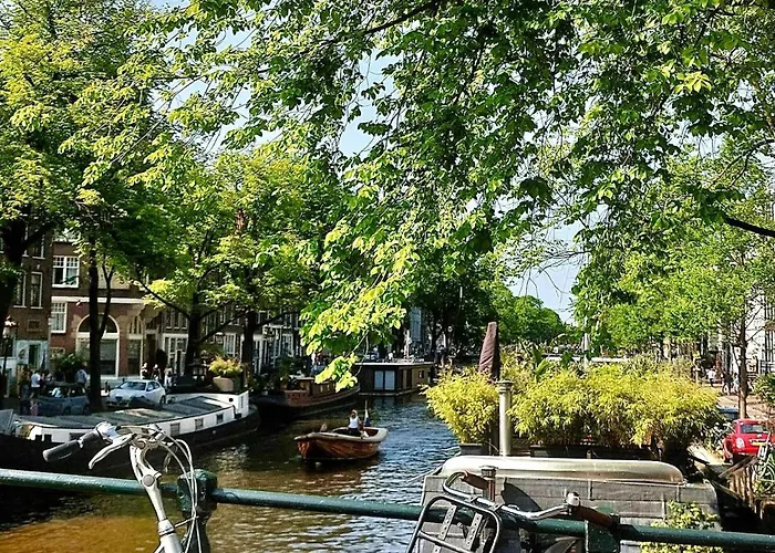 Appartement Canal House With A Unique View Amsterdam