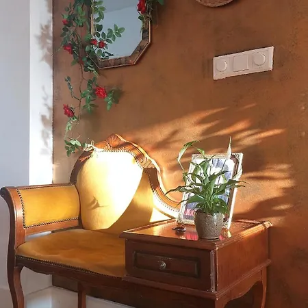 公寓 Canal House With A Unique View *